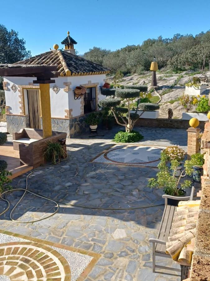 Villa Martinez Alquiler Rural Isabel Alcalá del Valle المظهر الخارجي الصورة